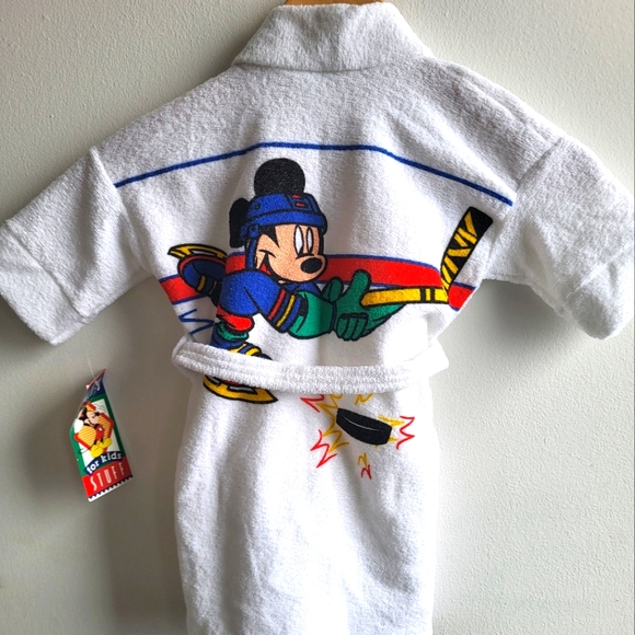 Mickey Mouse Robe/Hockey - NEW- - Picture 4 of 10
